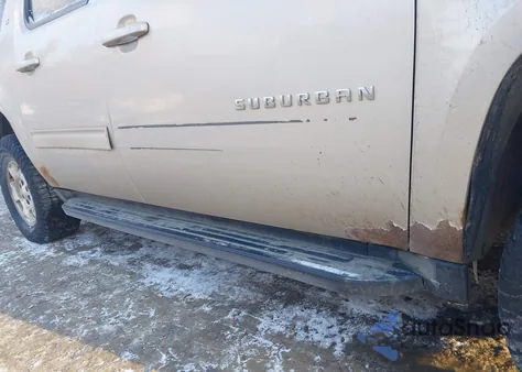 2013 Chevrolet Suburban 1500 Lt from USA, damaged, VIN 1GNSKJE72DR341388